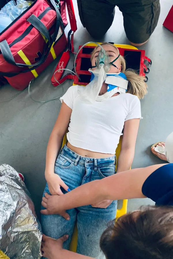 ćwiczenie z deską ortopedyczną kpp